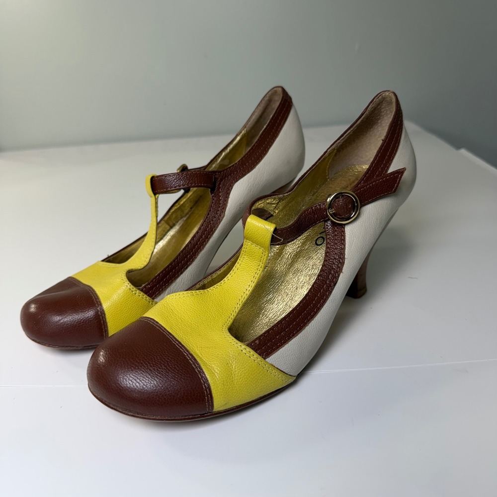 Matiko Colorblock Leather T-Strap‎ Heels Brown Yellow Cream Size 8 Vintage Style